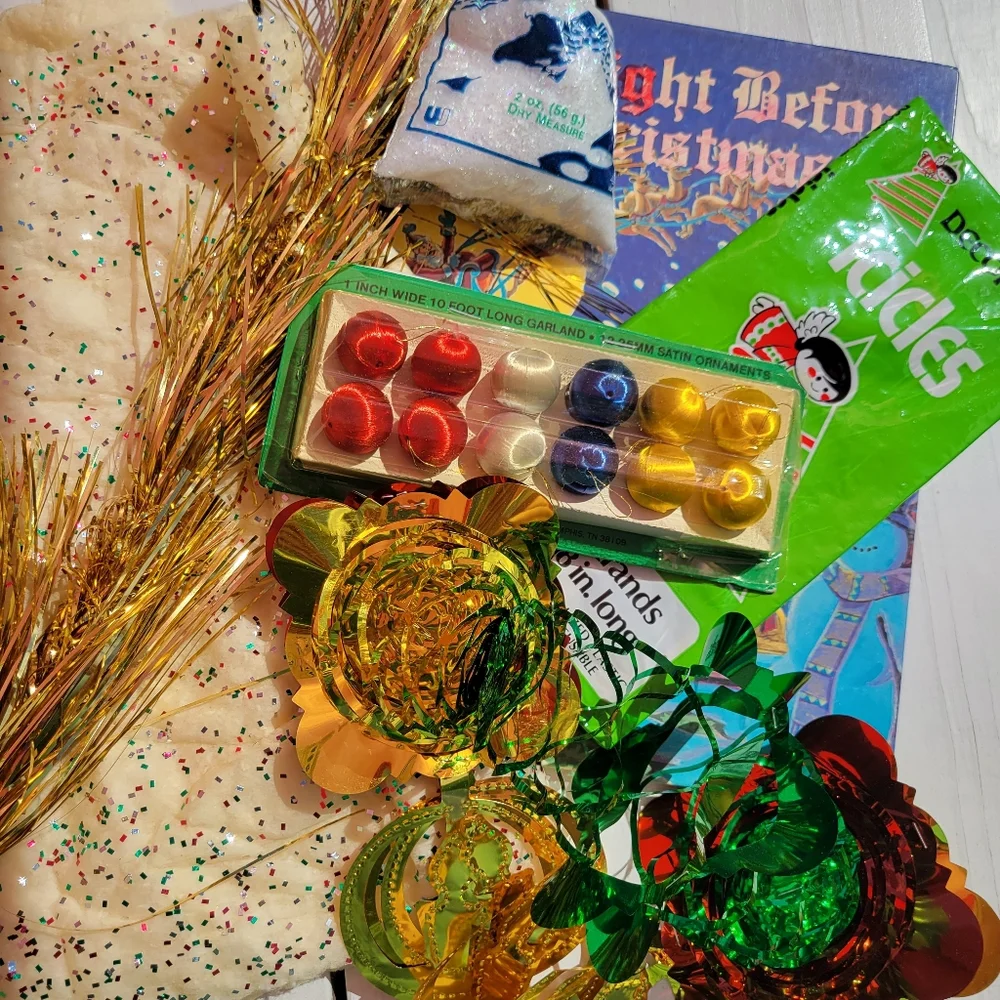 Vintage - Now Christmas Bundle ~ '60s Glitter Cotton ~ Garland, Silk Bulbs, Book